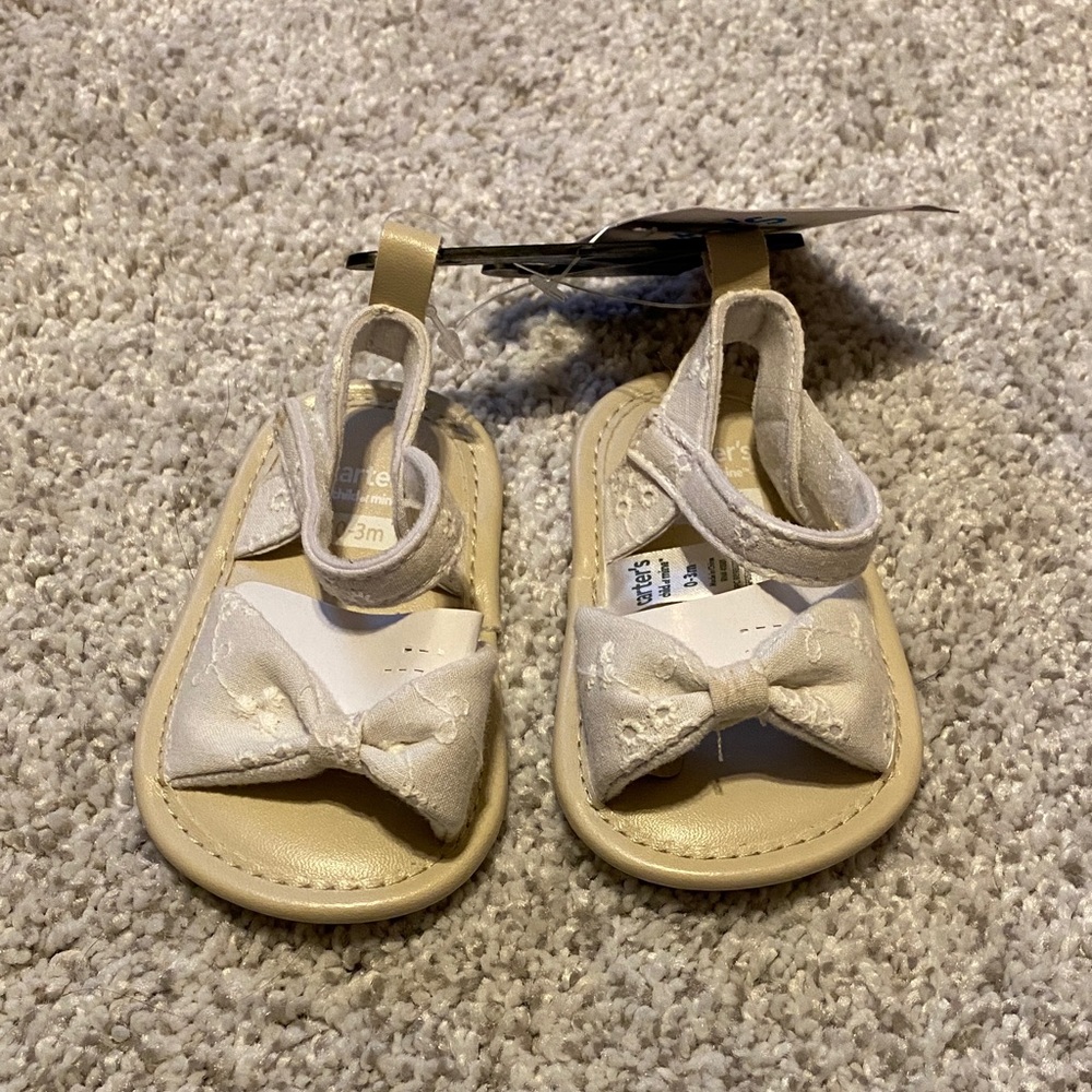 Carter's Beige and white baby sandals 0-3 months new
